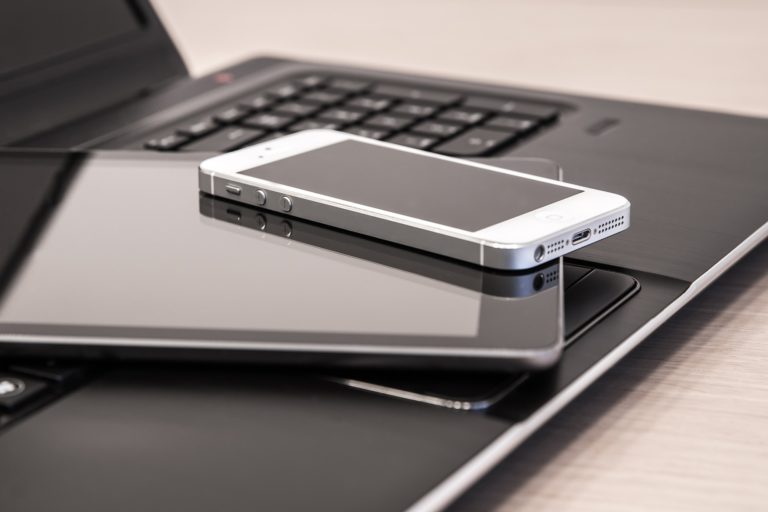 technology-g889a1d42a_1920